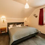 Ξενοδοχείο με διαμερίσματα Edelweiss 4*