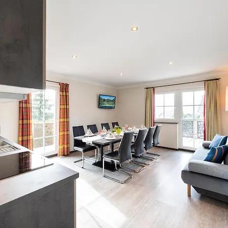 Edelweiss Aparthotel 3*