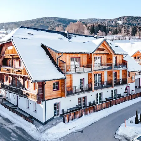 Edelweiss 4*