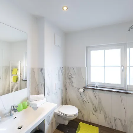 Aparthotel Edelweiss 4*