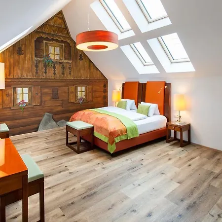 Aparthotel Edelweiss 3*