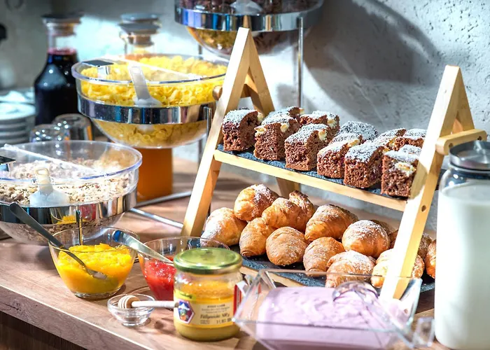 Aparthotel Edelweiss 4*