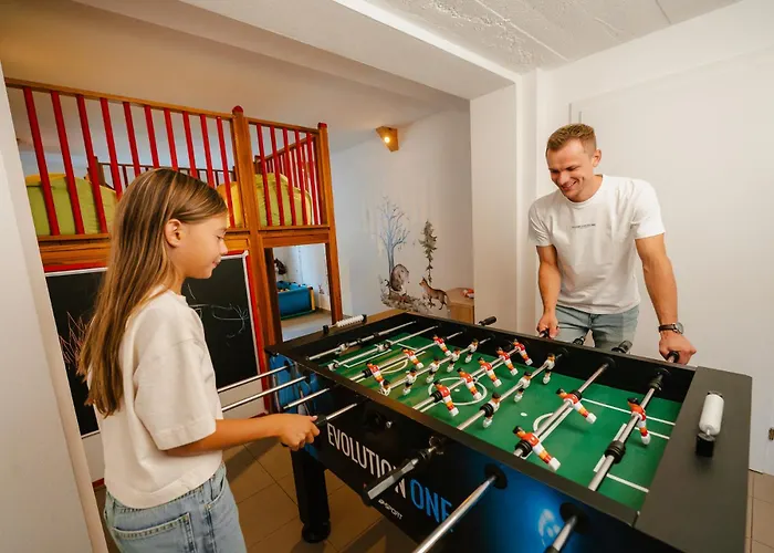Edelweiss Aparthotel 4*
