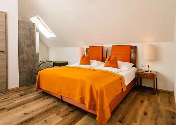 Edelweiss Aparthotel 4*