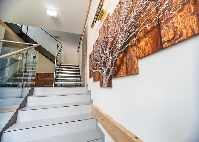 Edelweiss Aparthotel 4*